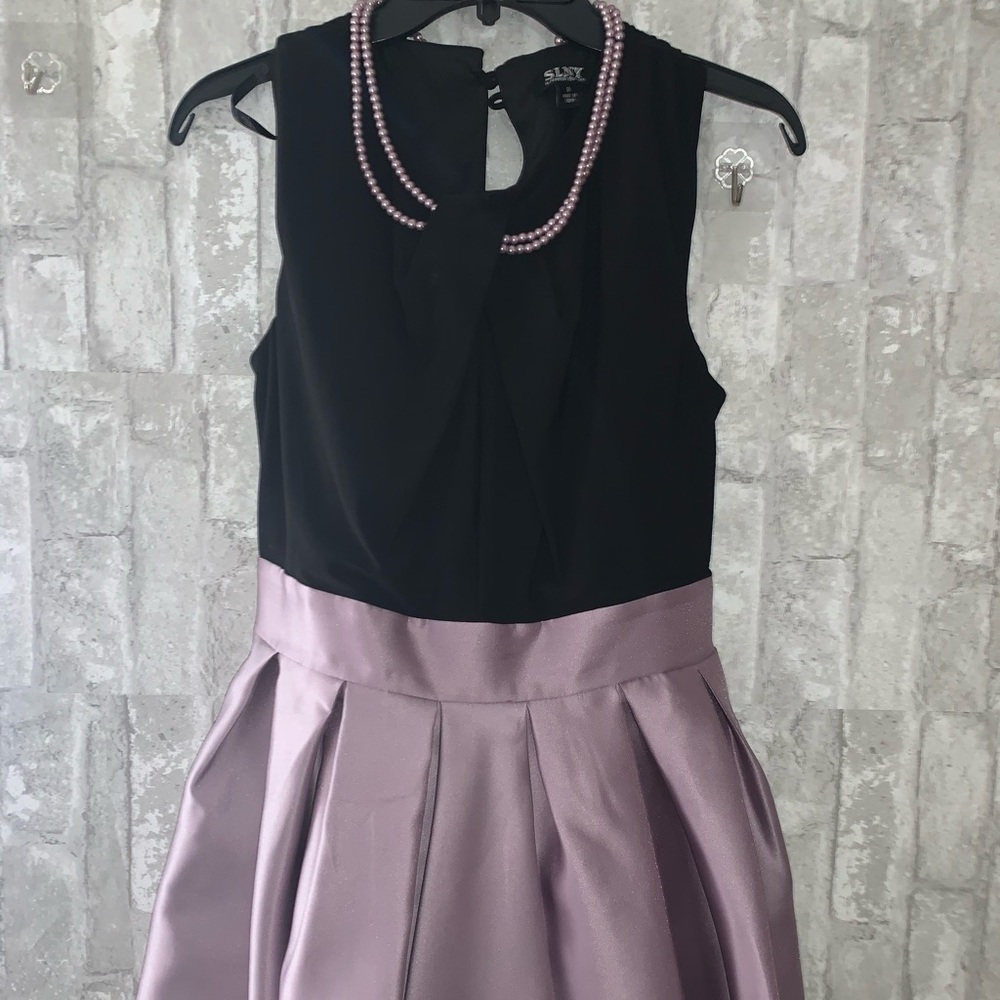 Elegant Satin lavender dress with pearl necklace💕